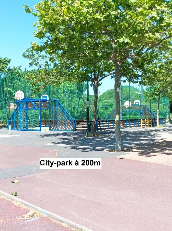 Lara 1 - Grand T2 Loggia Sans Vis-A-Vis Parking - Pres Centre-Port, Ile Des Loisirs, Plage Richelieu Agde Exterior photo