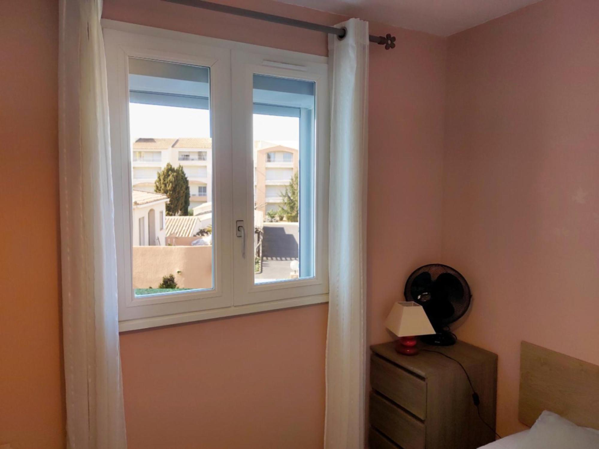 Lara 1 - Grand T2 Loggia Sans Vis-A-Vis Parking - Pres Centre-Port, Ile Des Loisirs, Plage Richelieu Agde Exterior photo